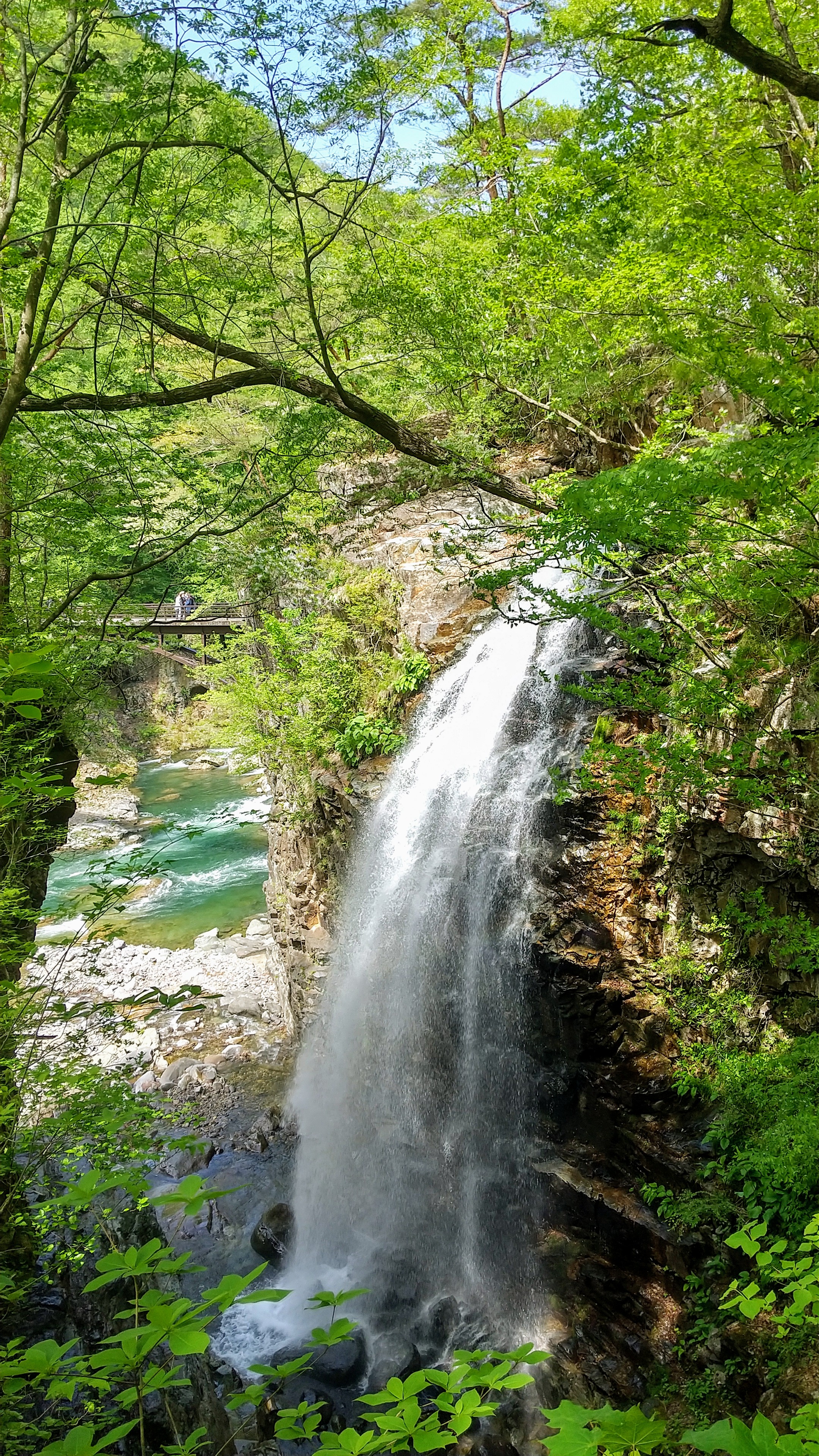 虹見の滝