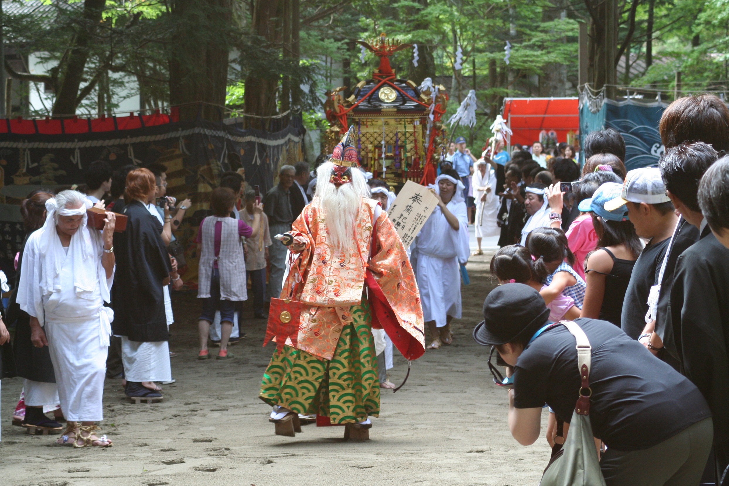 湯殿山神社祭礼