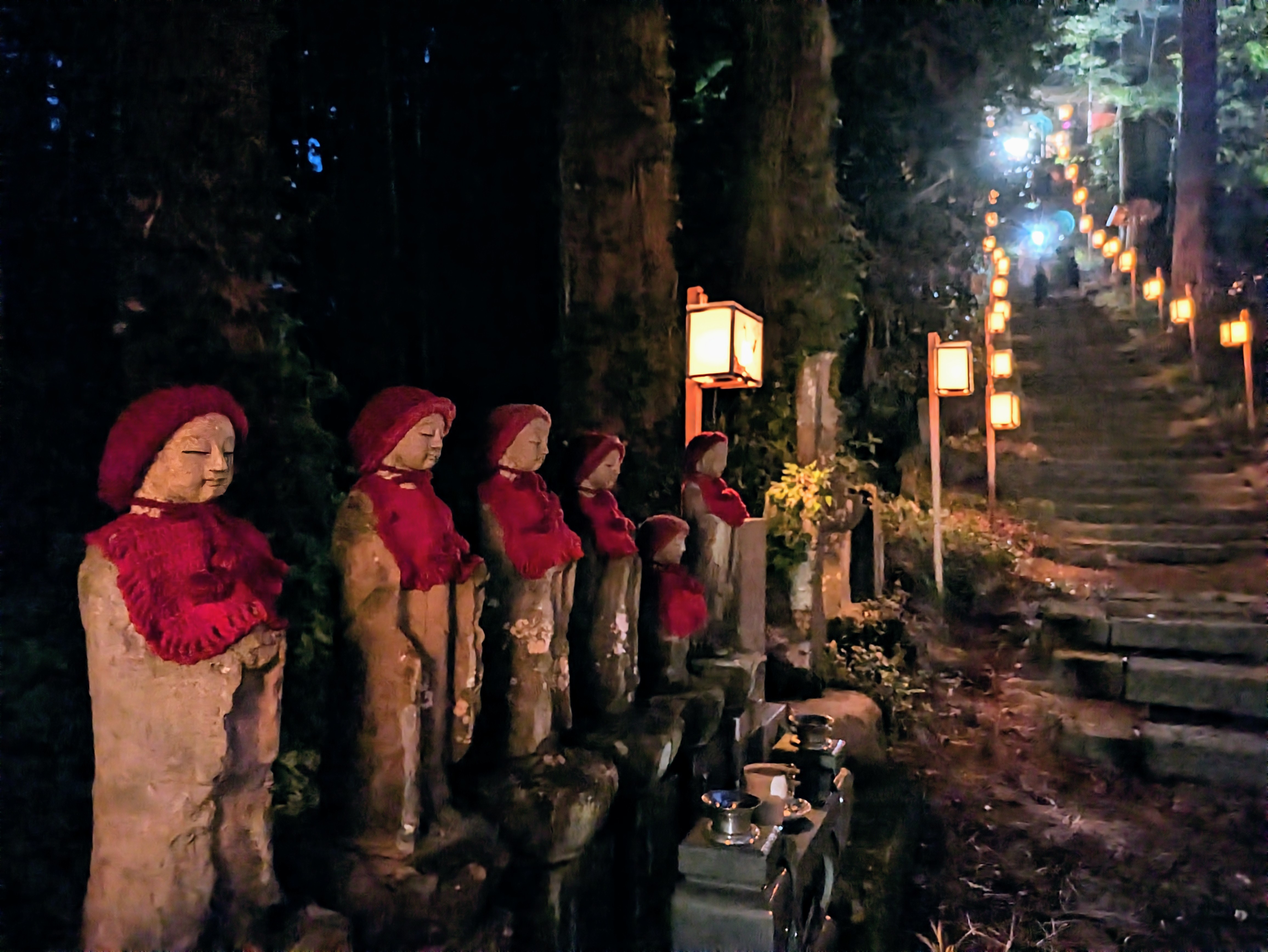 岩崎観世音堂　百八灯祭